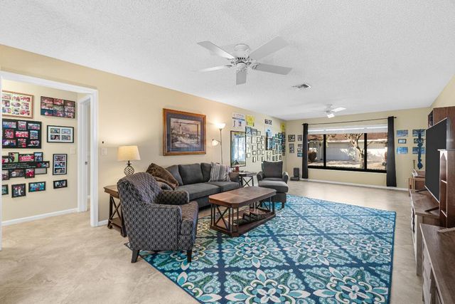 9760 Parkinsonia Tree Trail B, Boynton Beach, FL 33436