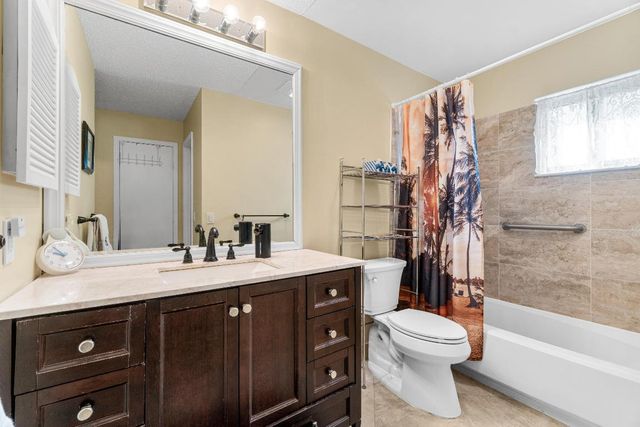 9760 Parkinsonia Tree Trail B, Boynton Beach, FL 33436