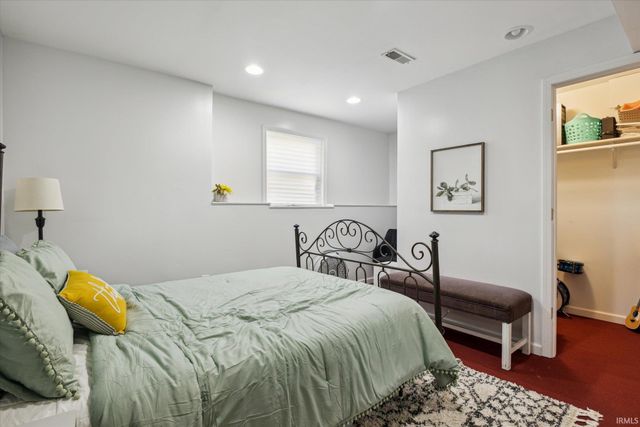 25715 Burrow Trail, South Bend, IN 46628