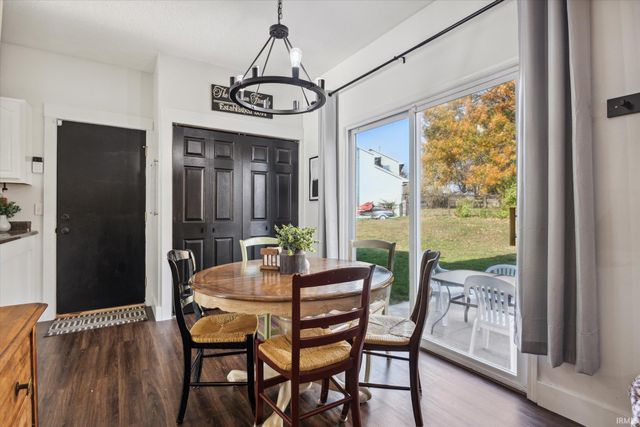 25715 Burrow Trail, South Bend, IN 46628