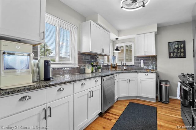 31741 Lonnie Boulevard, Westland, MI 48185