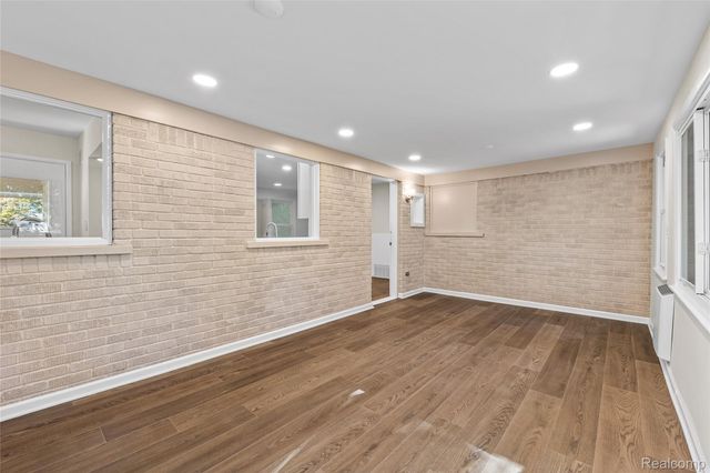 2642 Littletell Avenue, West Bloomfield Charter Township, MI 48324
