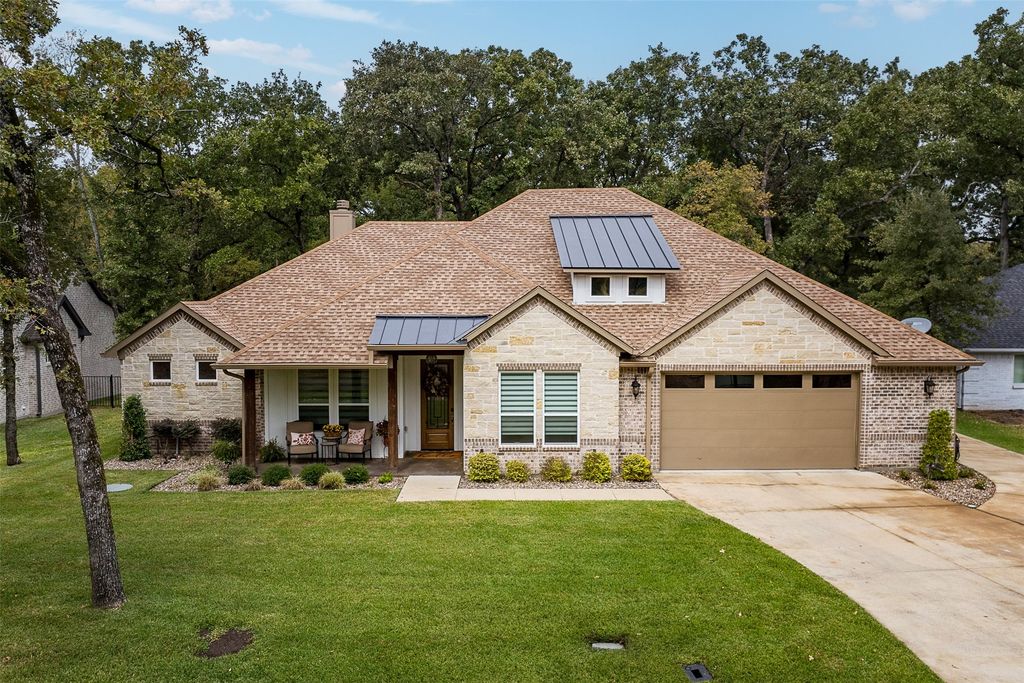 245 Colonial Drive, Mabank, TX 75156