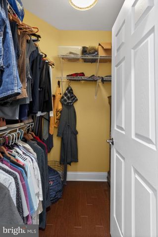 284 WILLOW DR, Newtown, PA 18940