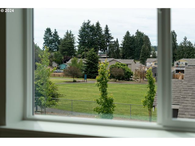 5915 Ne 70TH St, Vancouver, WA 98661