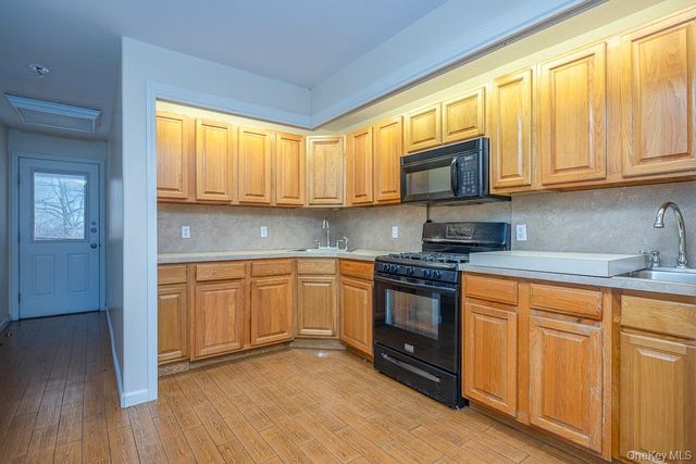 1 Joshua Court, Monsey, NY 10952