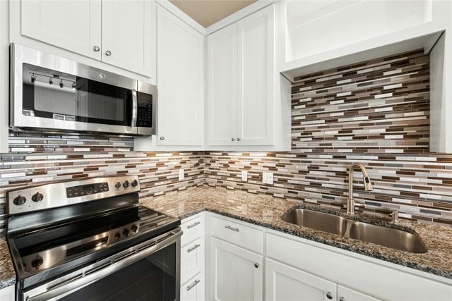 4301 Mansfield Dam RD 2101, Austin, TX 78734