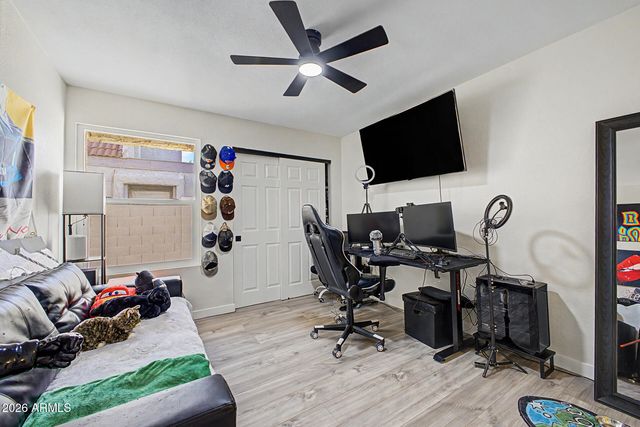 1342 W EMERALD Avenue 224, Mesa, AZ 85202