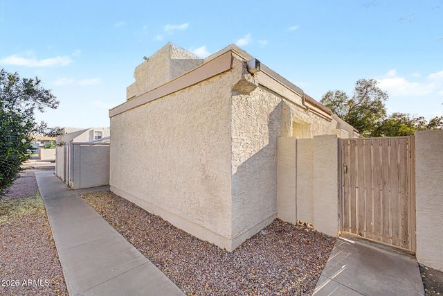 1342 W EMERALD Avenue 224, Mesa, AZ 85202