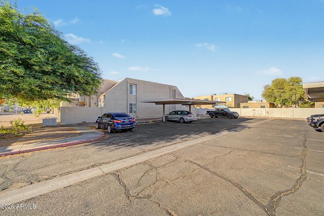 1342 W EMERALD Avenue 224, Mesa, AZ 85202