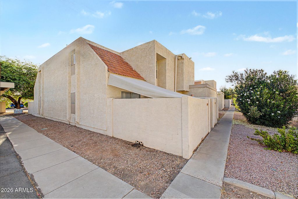 1342 W EMERALD Avenue 224, Mesa, AZ 85202