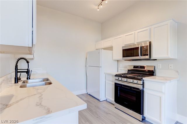 2305 West Horizon Ridge Parkway 3714, Henderson, NV 89052