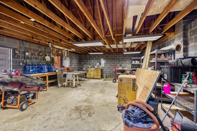 215 Woodbine Avenue, Bulls Gap, TN 37711