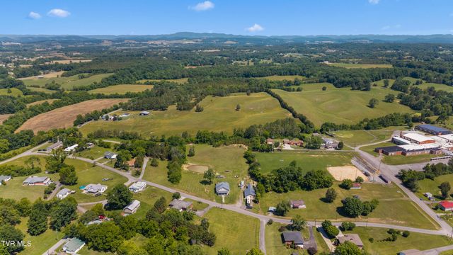 215 Woodbine Avenue, Bulls Gap, TN 37711