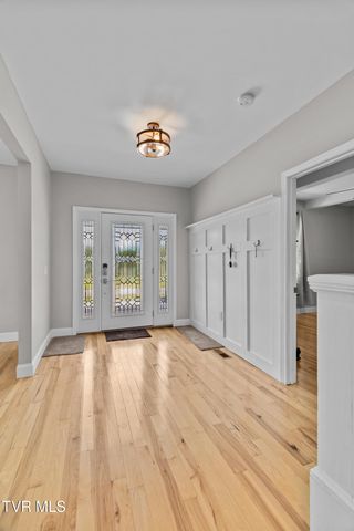 215 Woodbine Avenue, Bulls Gap, TN 37711