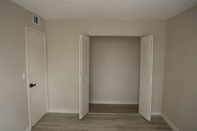 2228 N Cypress Bend Drive 407, Pompano Beach, FL 33069