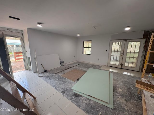 2417 Robertsdale Road, Gautier, MS 39553