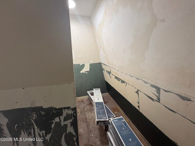 2417 Robertsdale Road, Gautier, MS 39553