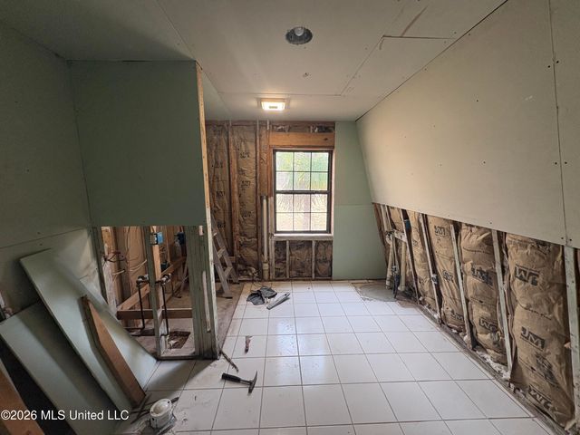 2417 Robertsdale Road, Gautier, MS 39553