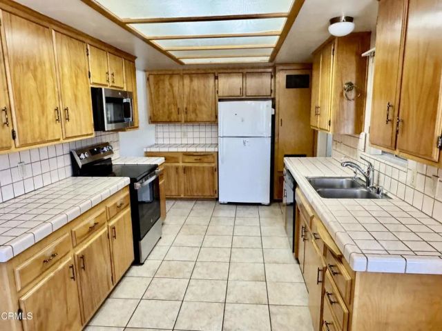 910 Claraday Street, Glendora, CA 91740