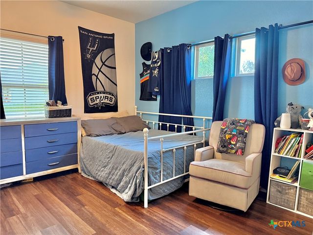 2002 Yellow Rose Way, Gonzales, TX 78629