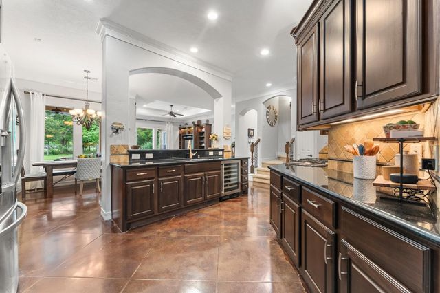 2502 Parrot Shell Lane, Richmond, TX 77406