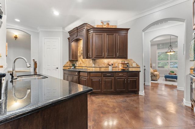 2502 Parrot Shell Lane, Richmond, TX 77406