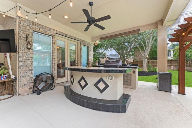 2502 Parrot Shell Lane, Richmond, TX 77406