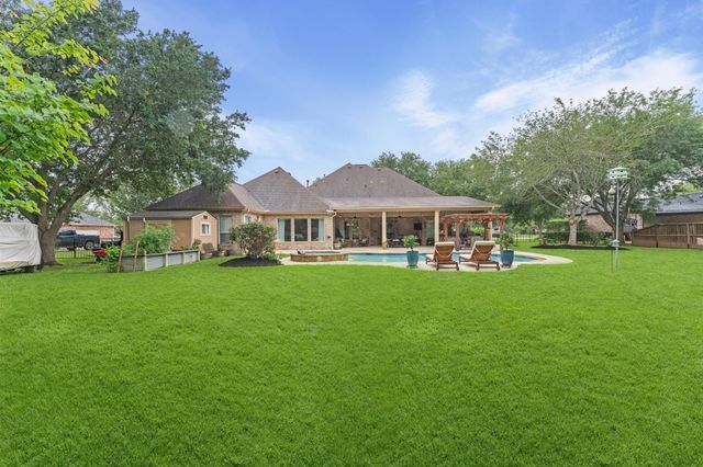 2502 Parrot Shell Lane, Richmond, TX 77406