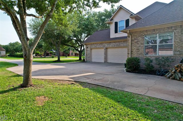 2502 Parrot Shell Lane, Richmond, TX 77406