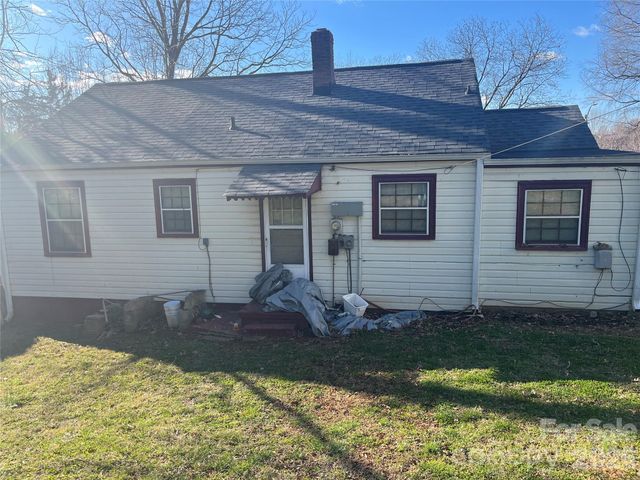 2618 Roslyn Avenue, Charlotte, NC 28208