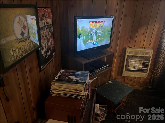 2618 Roslyn Avenue, Charlotte, NC 28208