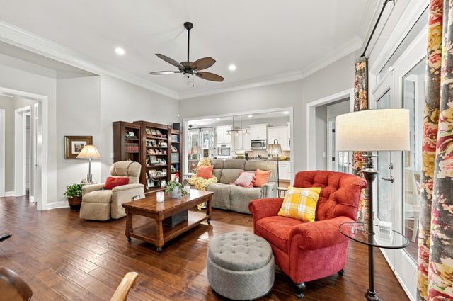 1470 Suncrest Dr., Myrtle Beach, SC 29577