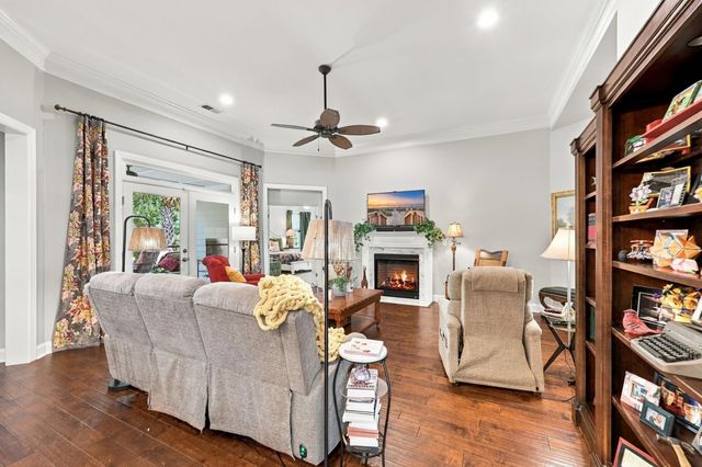 1470 Suncrest Dr., Myrtle Beach, SC 29577