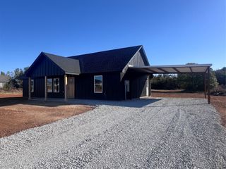 1005 BRADSHAW Court, Springtown, TX 76082