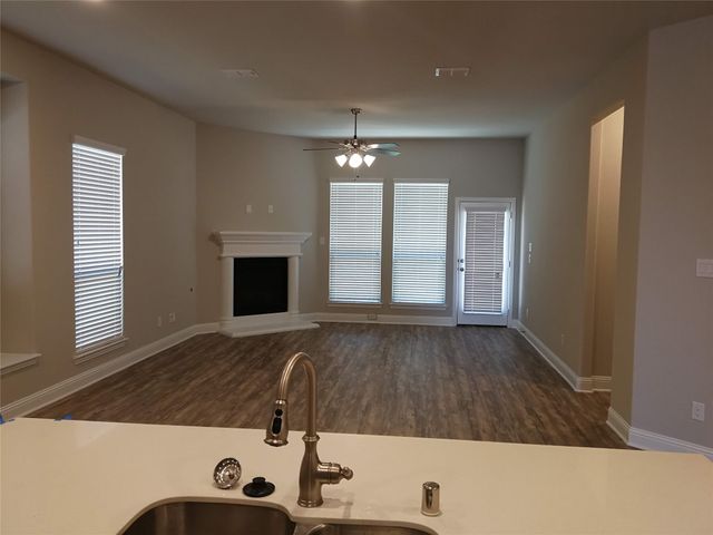 1513 Gallant Fox Drive, Rockwall, TX 75032