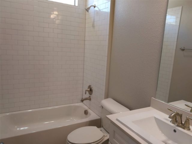 1513 Gallant Fox Drive, Rockwall, TX 75032