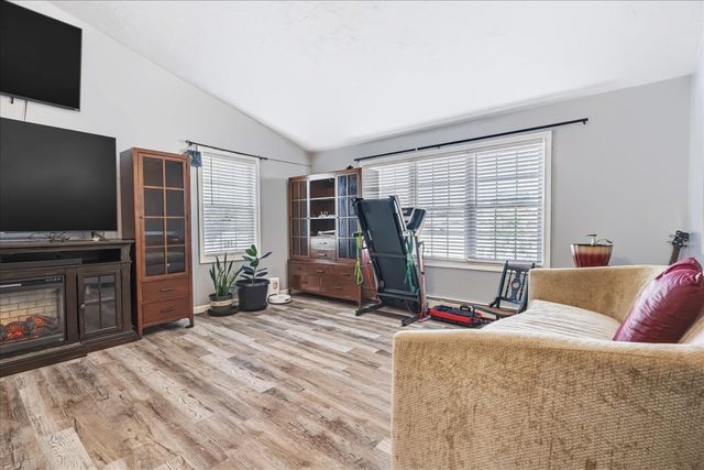 175 Slade St, Fall River, MA 02724