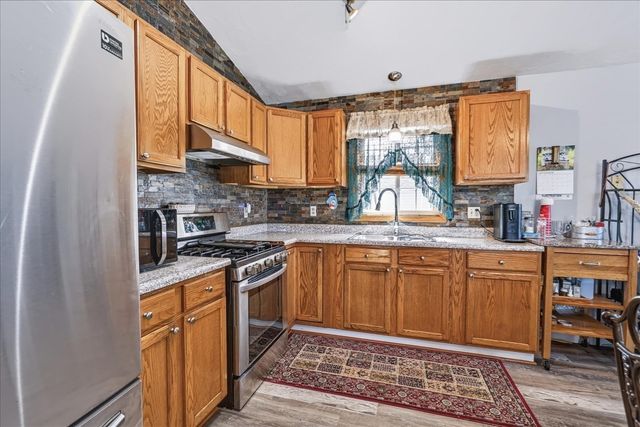 175 Slade St, Fall River, MA 02724