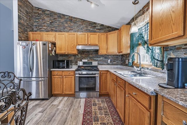 175 Slade St, Fall River, MA 02724