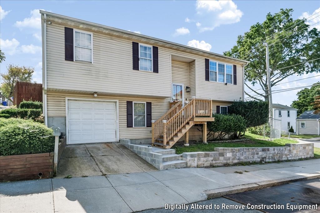 175 Slade St, Fall River, MA 02724