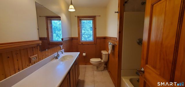 371 Fairwood Road, Bethany, CT 06524