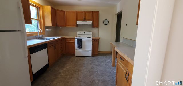 371 Fairwood Road, Bethany, CT 06524