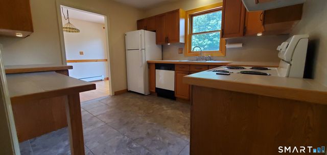 371 Fairwood Road, Bethany, CT 06524