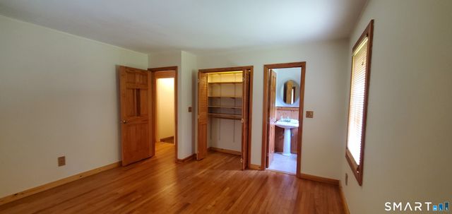371 Fairwood Road, Bethany, CT 06524