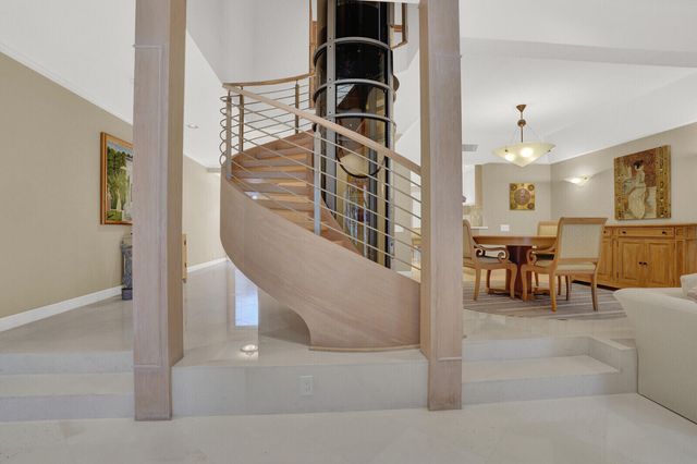 2717 N Ocean Boulevard 2, Boca Raton, FL 33431