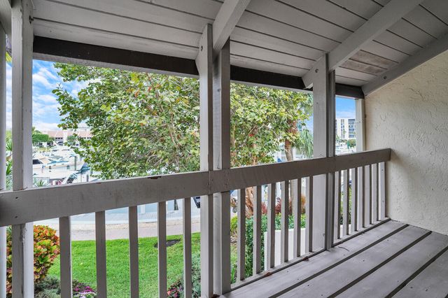 2717 N Ocean Boulevard 2, Boca Raton, FL 33431