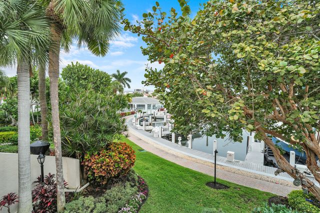 2717 N Ocean Boulevard 2, Boca Raton, FL 33431