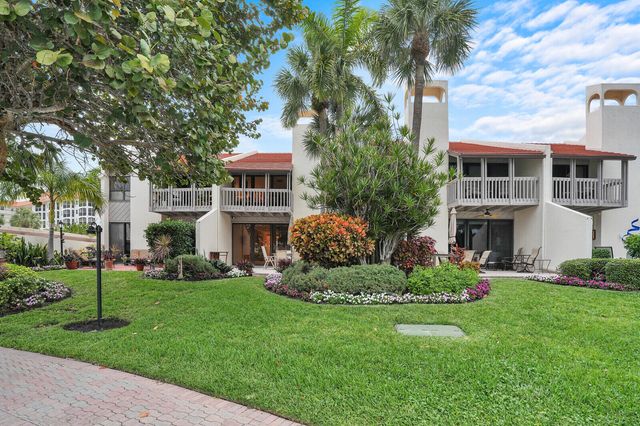 2717 N Ocean Boulevard 2, Boca Raton, FL 33431