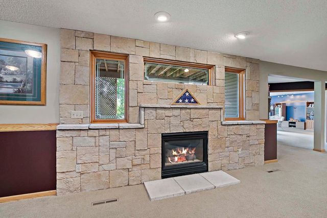 7937 9th Street Court N, Oakdale, MN 55128